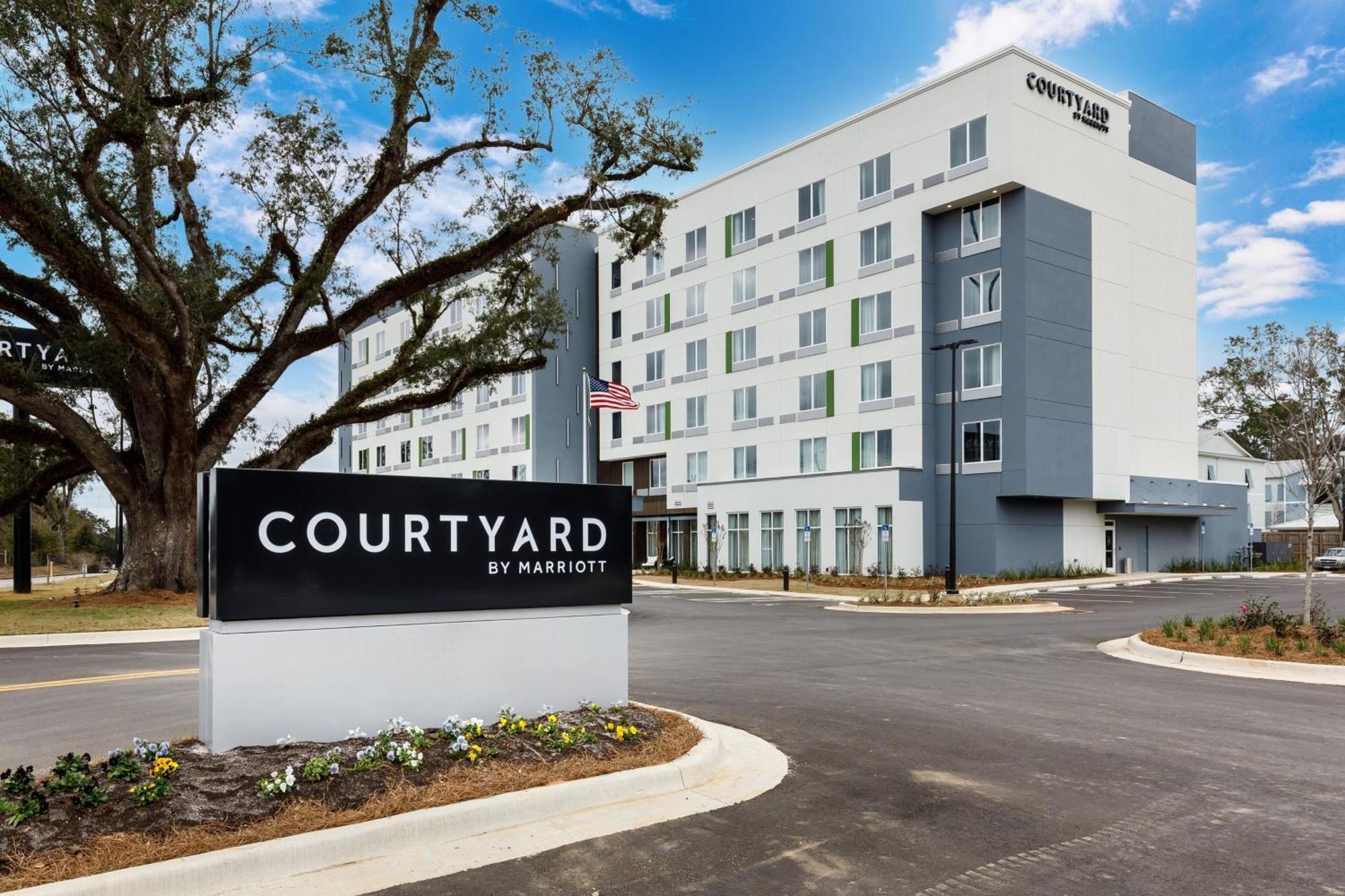 Courtyard By Marriott Pensacola I-10 West Hotel Exterior photo